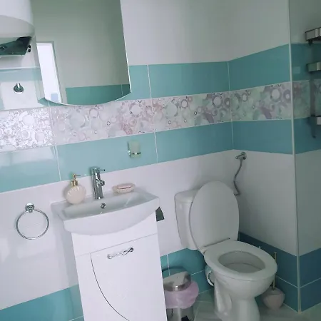 Blue Apartment, гр. キテン